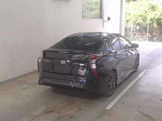 TOYOTA PRIUS 2016