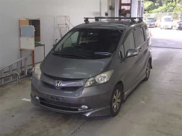HONDA FREED 2010