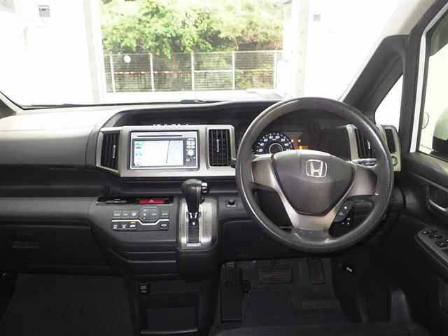 HONDA STEP WAGON 2012
