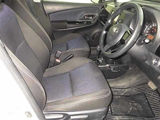 TOYOTA VITZ 2018