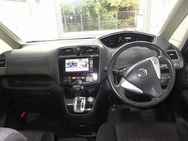 NISSAN SERENA 2014