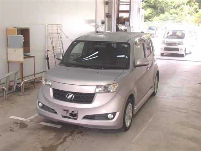 TOYOTA BB 2012