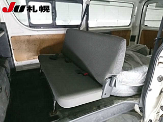 TOYOTA HIACE VAN 2017