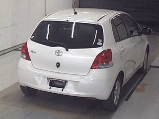 TOYOTA VITZ 2009