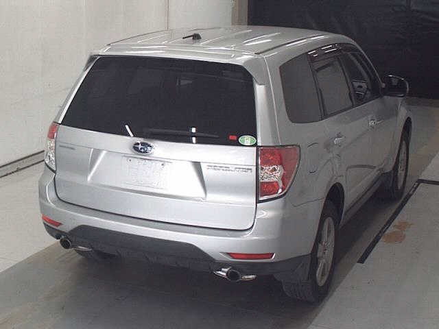 SUBARU FORESTER 2011