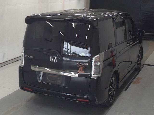 HONDA STEP WAGON 2014