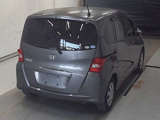 HONDA FREED 2009