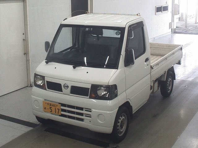 NISSAN CLIPPER TRUCK 2010