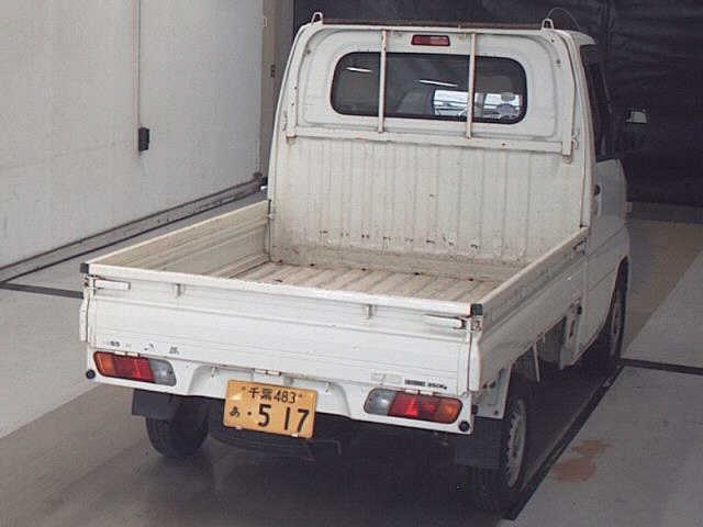NISSAN CLIPPER TRUCK 2010
