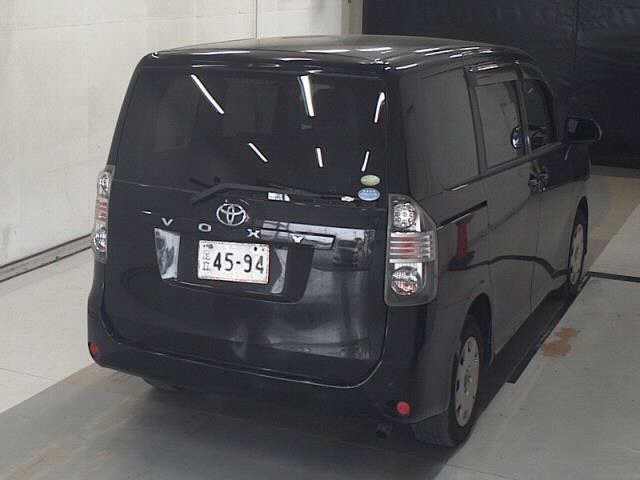TOYOTA VOXY 2008