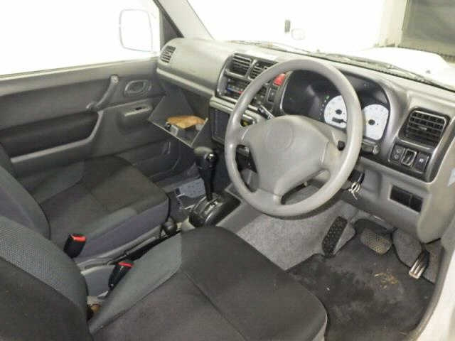 SUZUKI JIMNY 2012