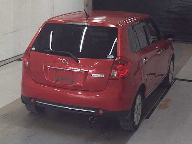 MAZDA VERISA 2010