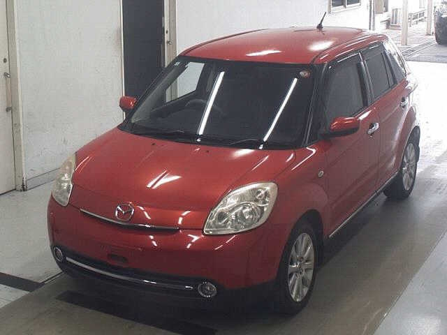 MAZDA VERISA 2010
