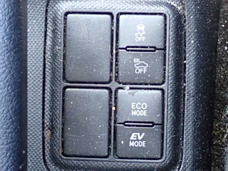 TOYOTA AQUA 2016