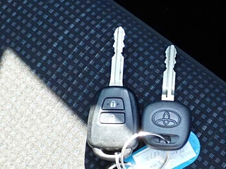 TOYOTA VITZ 2019