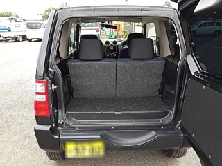 NISSAN KIX 2008
