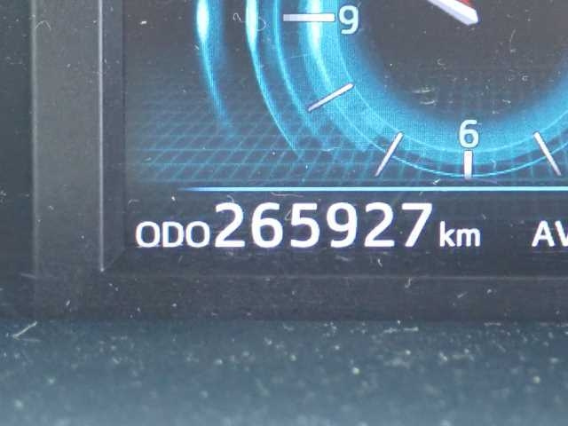 TOYOTA PRIUS ALPHA 2017