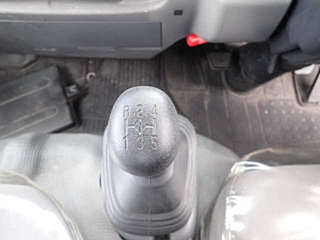 ISUZU ELF 2013