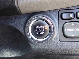 TOYOTA VITZ 2014