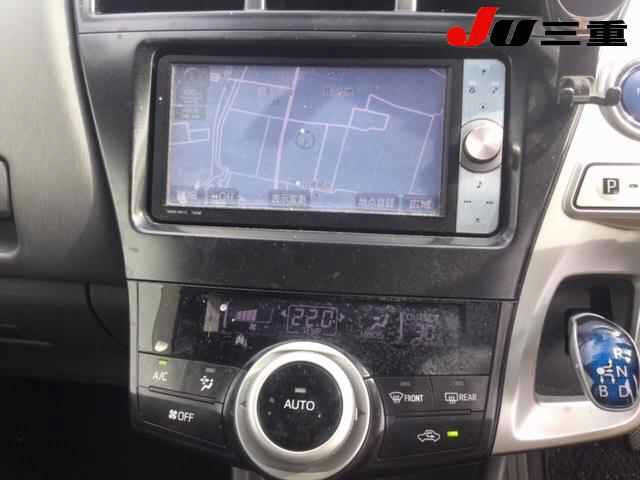 TOYOTA PRIUS ALPHA 2012