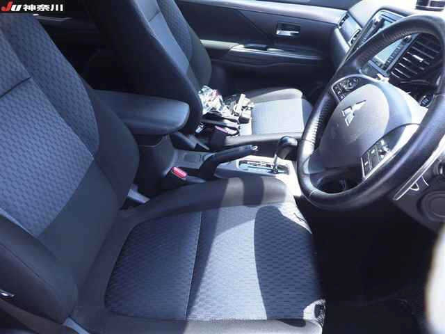 MITSUBISHI OUTLANDER 2013