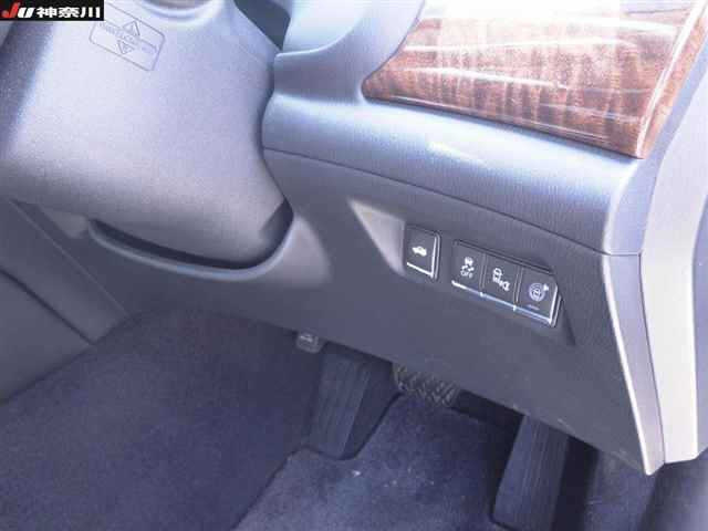 NISSAN FUGA 2016