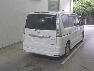 NISSAN SERENA 2013
