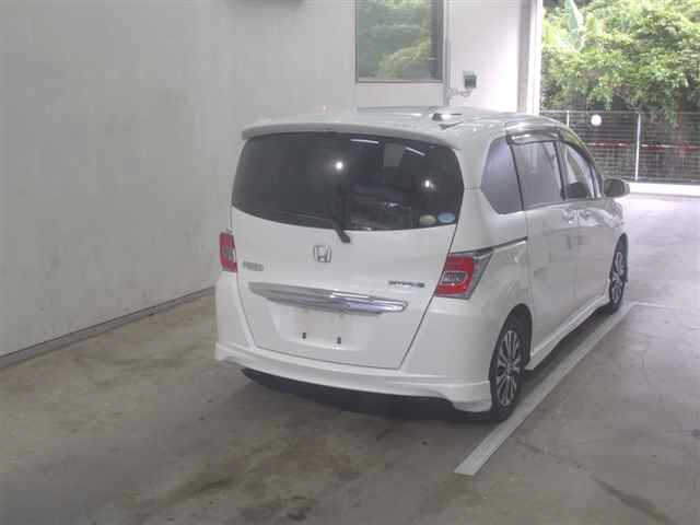 HONDA FREED 2014