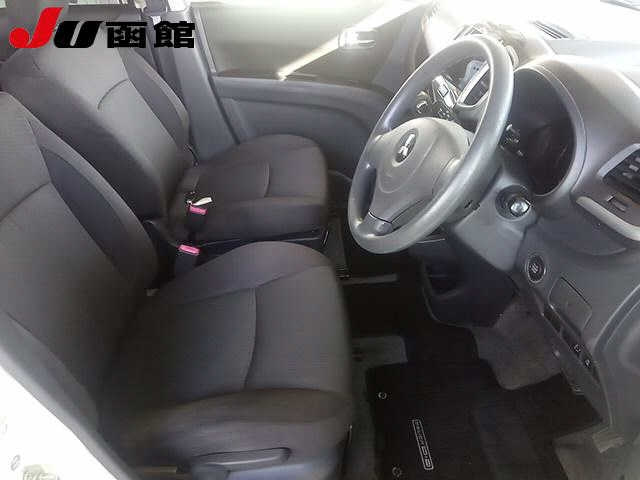 MITSUBISHI DELICA D2 2013