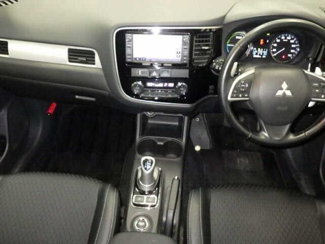MITSUBISHI OUTLANDER PHEV 2014