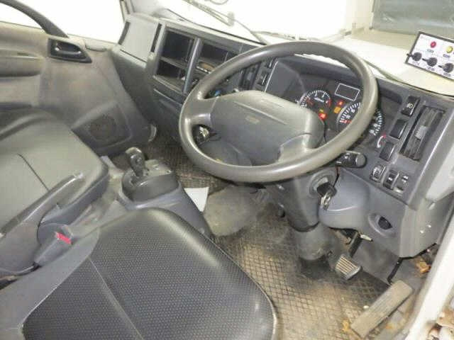 NISSAN CONDOR 2008