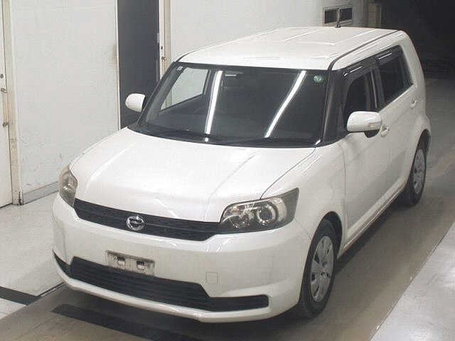 TOYOTA COROLLA RUMION 2011