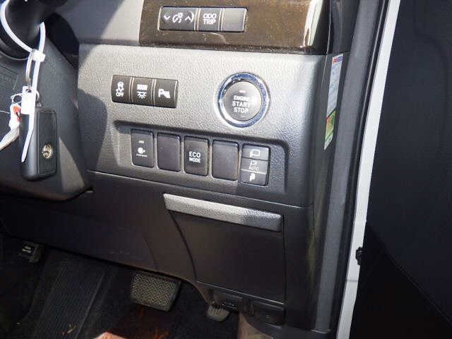 TOYOTA ALPHARD 2014