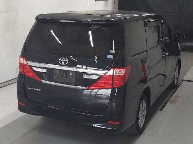 TOYOTA ALPHARD 2013