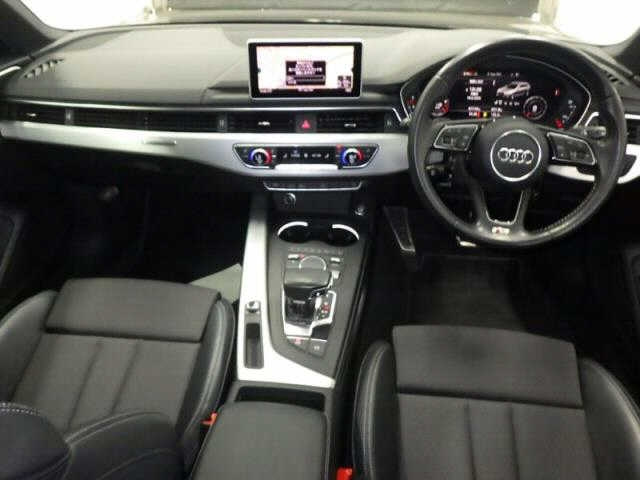AUDI A4 2017