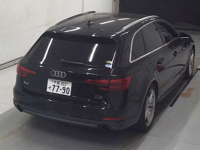 AUDI A4 2017