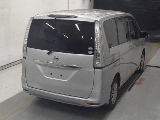 NISSAN SERENA 2015