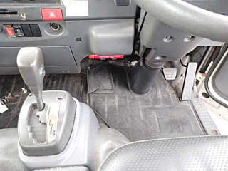 ISUZU ELF 2015