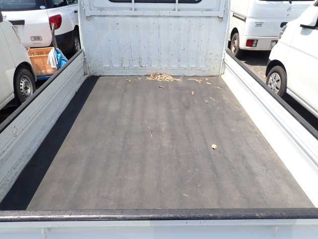 NISSAN CLIPPER TRUCK 2013