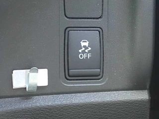 NISSAN SERENA 2019