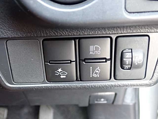 TOYOTA COROLLA FIELDER 2019