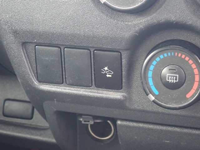 TOYOTA HIACE VAN 2019