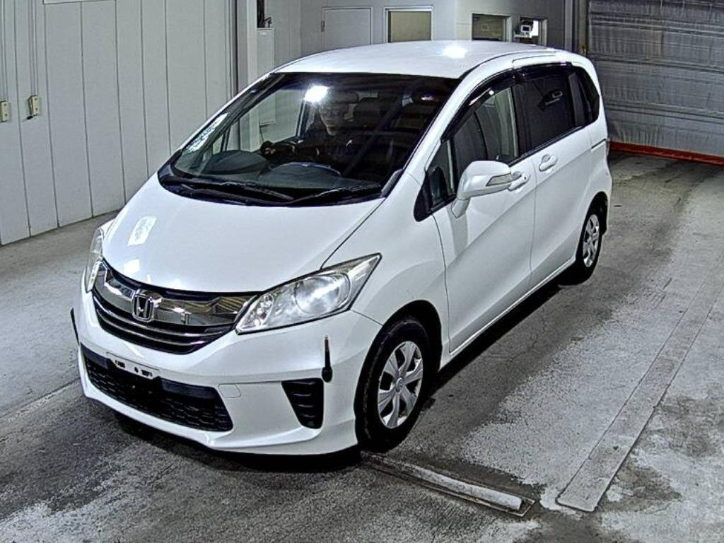 HONDA FREED 2016