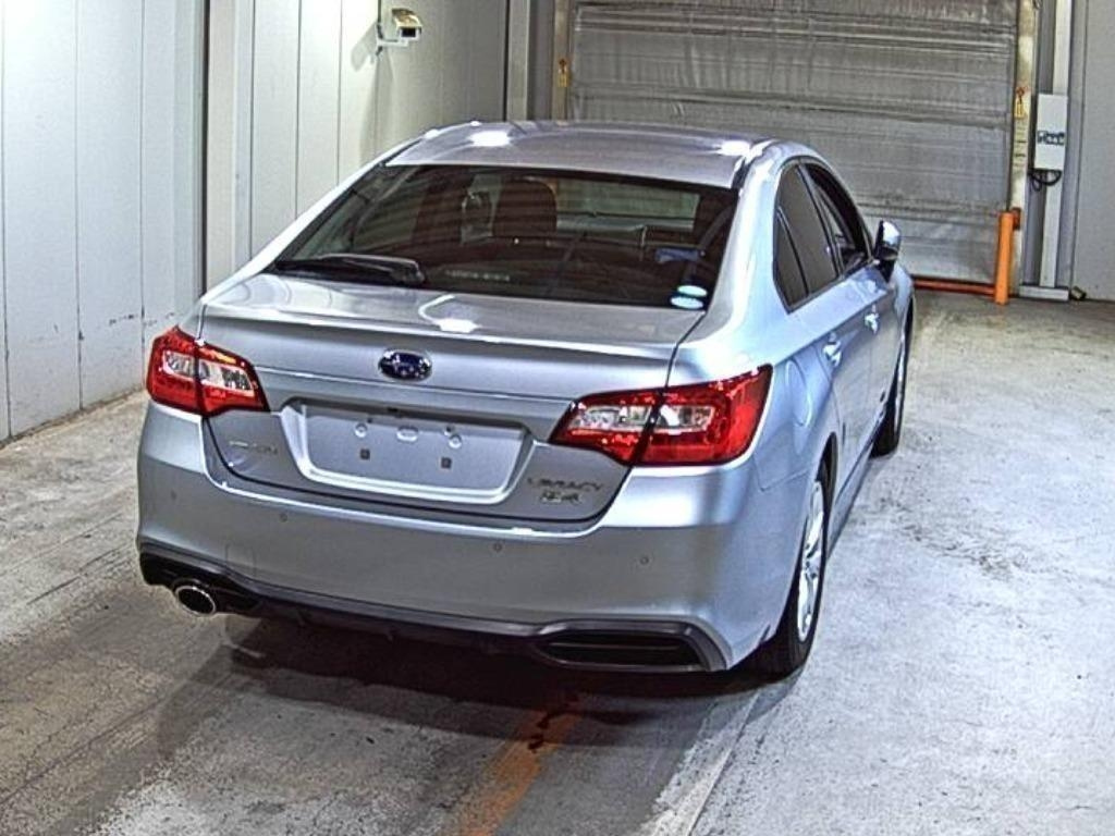 SUBARU LEGACY B4 2018
