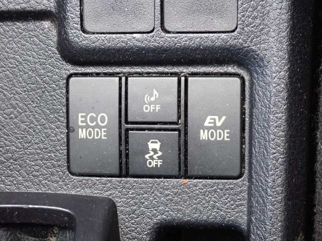 TOYOTA COROLLA AXIO 2015