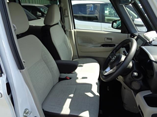 NISSAN ROOX 2020