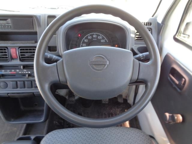 NISSAN CLIPPER TRUCK 2017