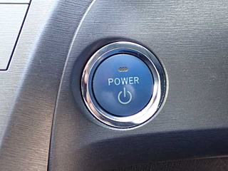TOYOTA PRIUS 2012