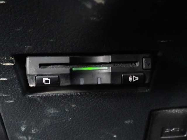 TOYOTA COROLLA FIELDER 2013