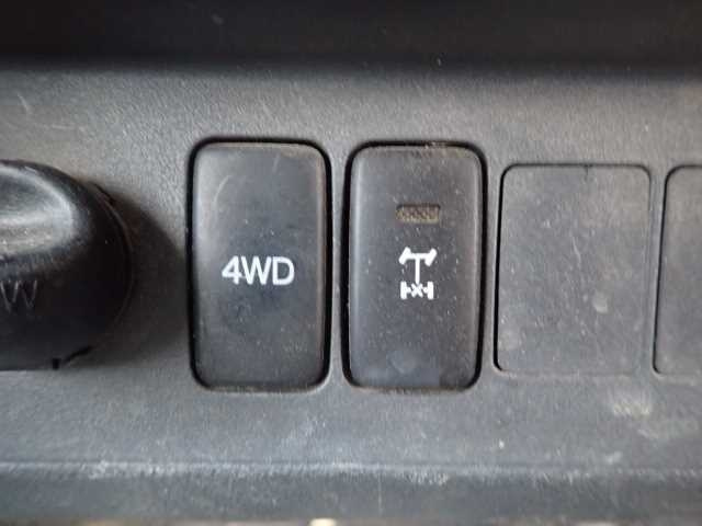 DAIHATSU HIJET TRUCK 2015